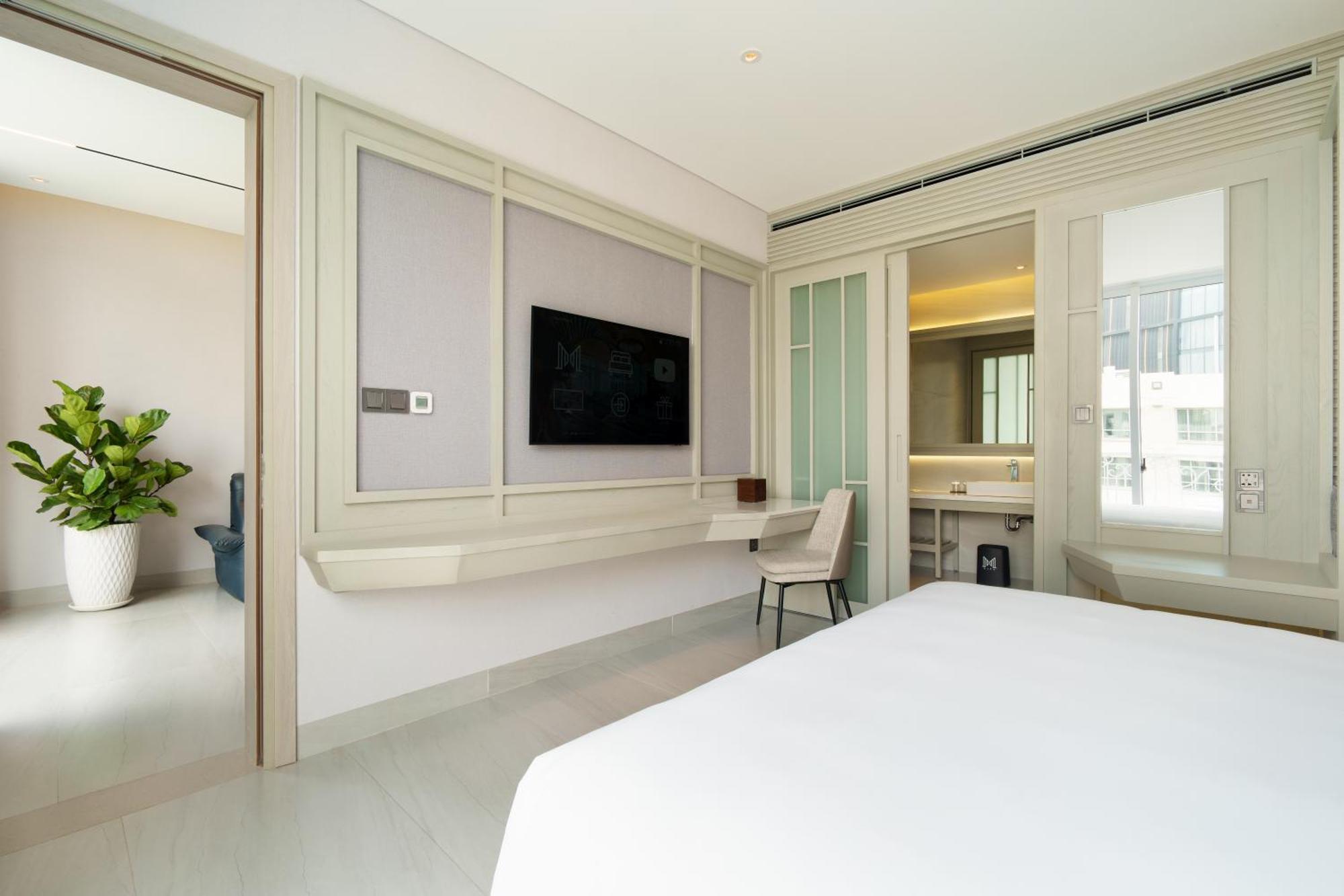 M City Hotel Saigon Хошимин Экстерьер фото