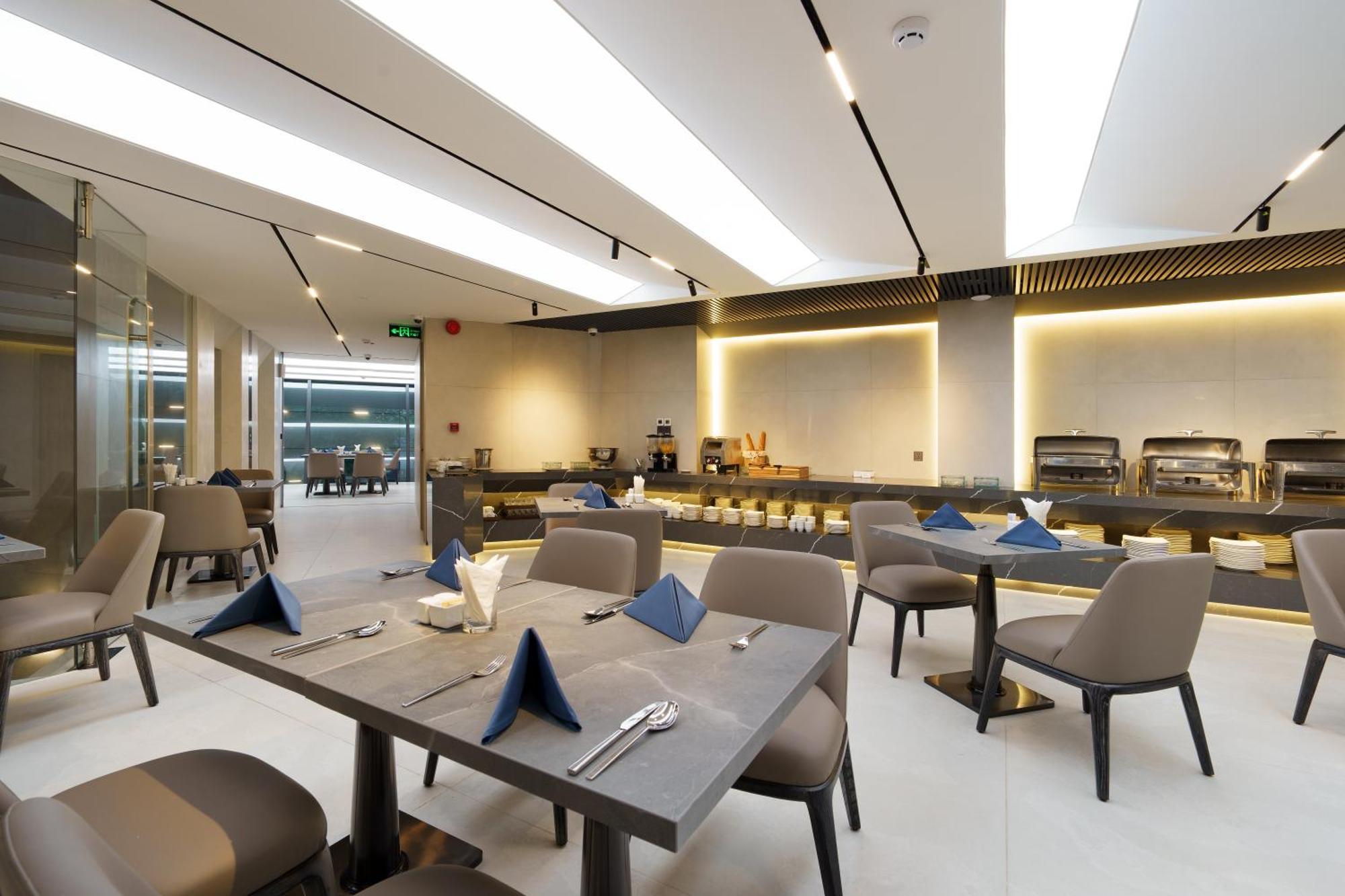 M City Hotel Saigon Хошимин Экстерьер фото