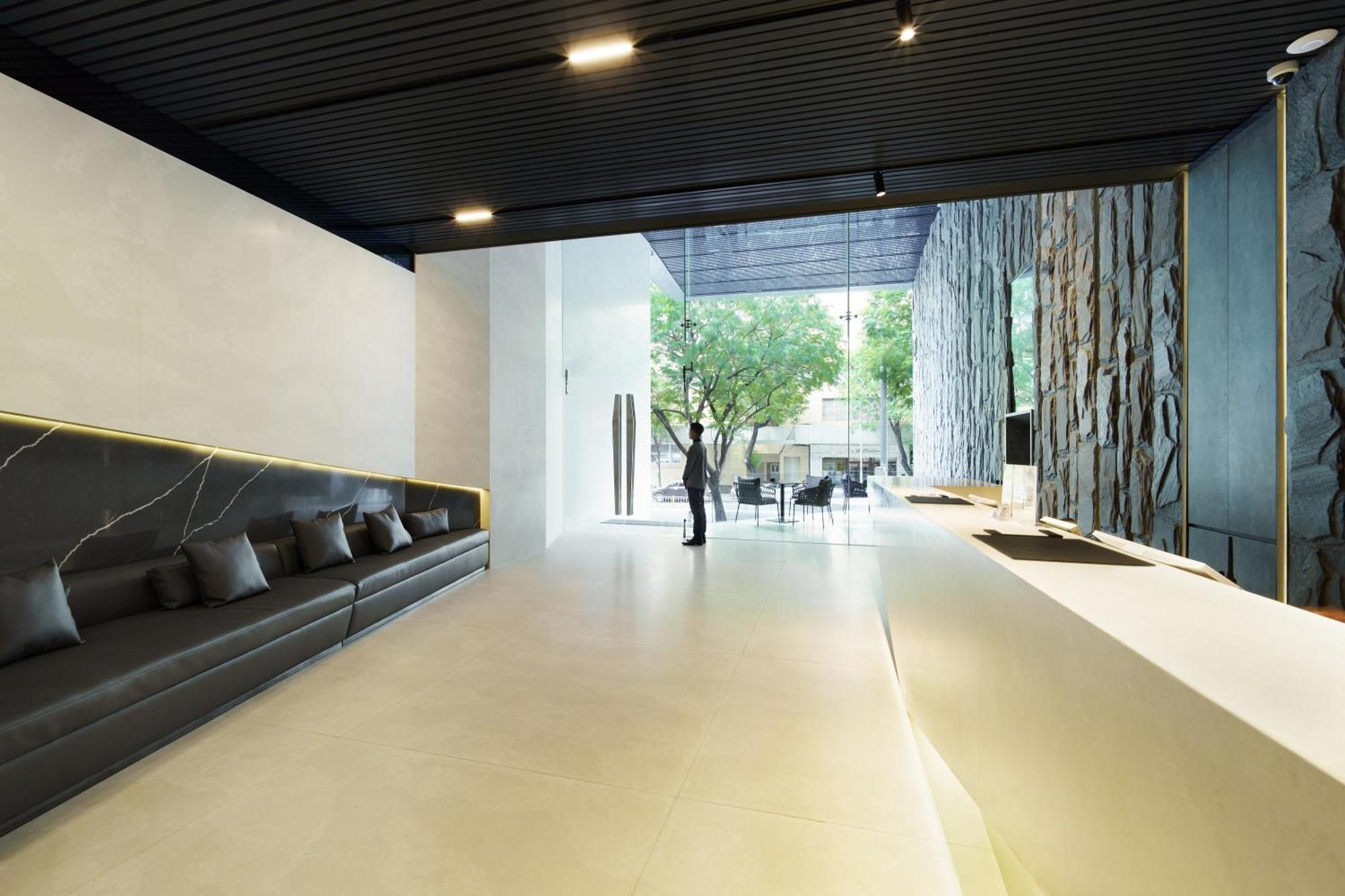M City Hotel Saigon Хошимин Экстерьер фото